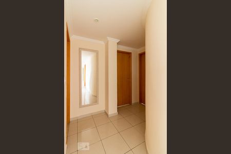 Corredor de apartamento à venda com 3 quartos, 150m² em Macedo, Guarulhos