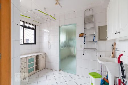 Apartamento à venda com 150m², 3 quartos e 2 vagasÁrea de serviço