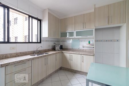 Apartamento à venda com 150m², 3 quartos e 2 vagasCozinha