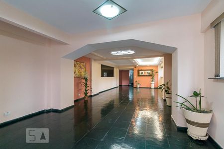 Apartamento à venda com 150m², 3 quartos e 2 vagasHall de entrada do prédio