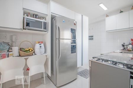 Apartamento à venda com 125m², 3 quartos e 2 vagasCozinha