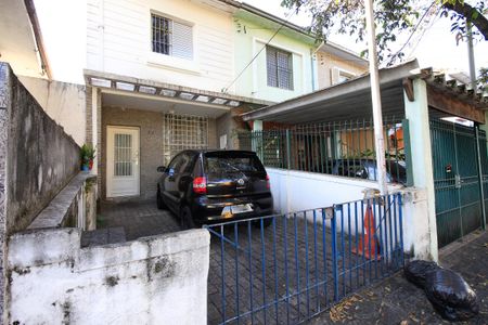 Casa para alugar com 100m², 2 quartos e sem vaga Casa para alugar com 100m², 2 quartos e sem vagaFachada