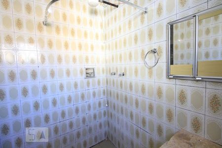 Casa para alugar com 100m², 2 quartos e sem vaga Casa para alugar com 100m², 2 quartos e sem vagaBanheiro Social