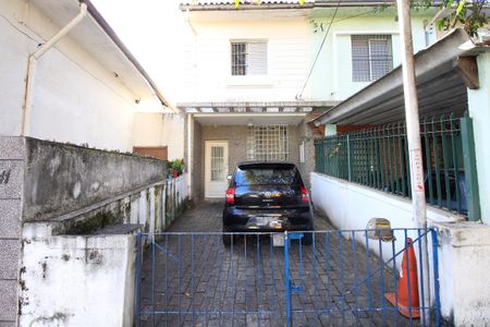 Casa para alugar com 100m², 2 quartos e sem vaga Casa para alugar com 100m², 2 quartos e sem vagaFachada