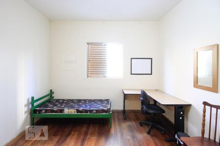 Quarto 1 de casa para alugar com 2 quartos, 100m² em Vila Clementino, São Paulo