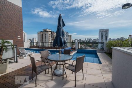 Apartamento para alugar com 27m², 1 quarto e 1 vaga Apartamento para alugar com 27m², 1 quarto e 1 vagaÁrea Comum - Piscina
