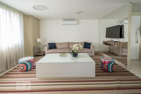 Apartamento para alugar com 27m², 1 quarto e 1 vaga Apartamento para alugar com 27m², 1 quarto e 1 vagaÁrea Comum - Wine Room
