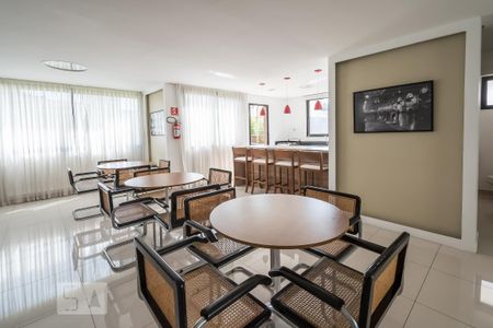 Apartamento para alugar com 27m², 1 quarto e 1 vaga Apartamento para alugar com 27m², 1 quarto e 1 vagaÁrea Comum - Salão de Festas