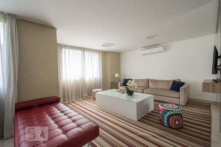 Apartamento para alugar com 27m², 1 quarto e 1 vaga Apartamento para alugar com 27m², 1 quarto e 1 vagaÁrea Comum - Wine Room