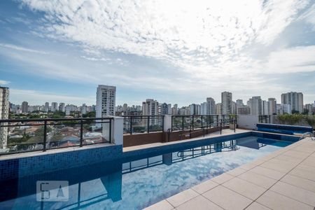 Apartamento para alugar com 27m², 1 quarto e 1 vaga Apartamento para alugar com 27m², 1 quarto e 1 vagaÁrea Comum - Piscina