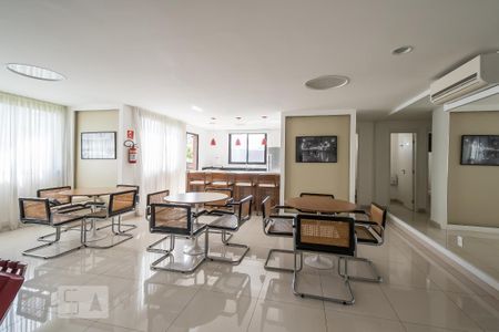 Apartamento para alugar com 27m², 1 quarto e 1 vaga Apartamento para alugar com 27m², 1 quarto e 1 vagaÁrea Comum - Salão de Festas