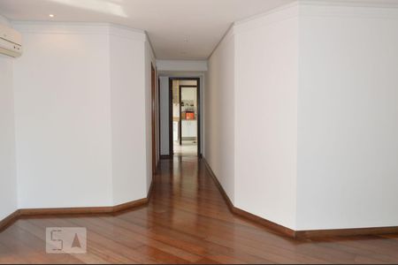 Sala de apartamento para alugar com 4 quartos, 300m² em Boa Viagem, Niterói