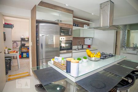 Casa de condomínio à venda com 330m², 3 quartos e 3 vagasCozinha gourmet