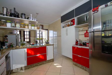 Casa à venda com 175m², 4 quartos e 3 vagas Casa à venda com 175m², 4 quartos e 3 vagasCozinha