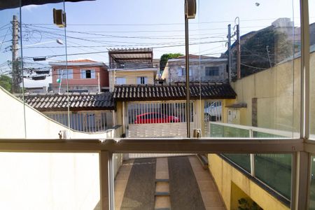 Casa à venda com 175m², 4 quartos e 3 vagas Casa à venda com 175m², 4 quartos e 3 vagasSuíte