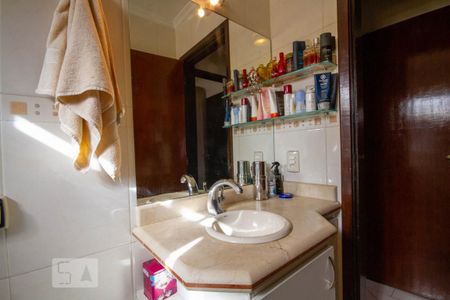 Casa à venda com 175m², 4 quartos e 3 vagas Casa à venda com 175m², 4 quartos e 3 vagasBanheiro da Suíte