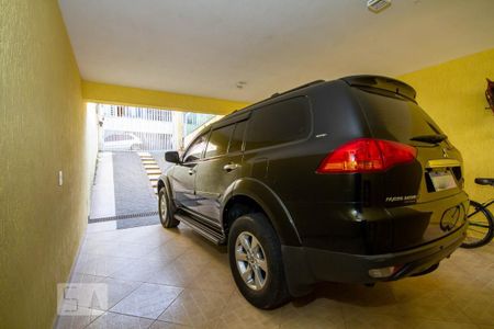 Casa à venda com 175m², 4 quartos e 3 vagas Casa à venda com 175m², 4 quartos e 3 vagasGaragem