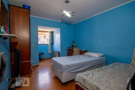 Casa à venda com 175m², 4 quartos e 3 vagas Casa à venda com 175m², 4 quartos e 3 vagasQuarto 2