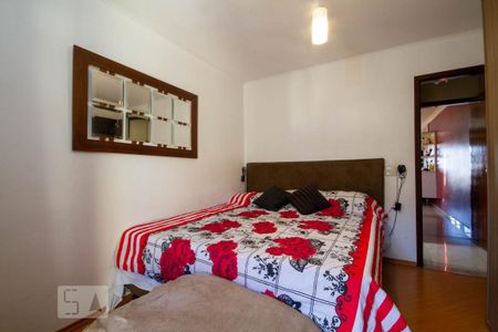 Suíte de casa à venda com 4 quartos, 175m² em Vila Pereira Cerca, São Paulo