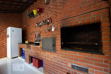 Casa à venda com 175m², 4 quartos e 3 vagas Casa à venda com 175m², 4 quartos e 3 vagasChurrasqueira