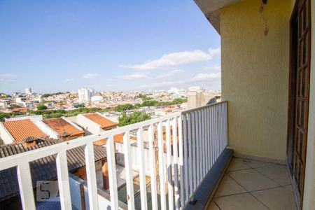 Casa à venda com 175m², 4 quartos e 3 vagas Casa à venda com 175m², 4 quartos e 3 vagasSacada da Cozinha