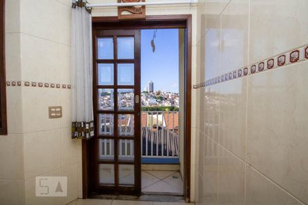 Casa à venda com 175m², 4 quartos e 3 vagas Casa à venda com 175m², 4 quartos e 3 vagasCozinha