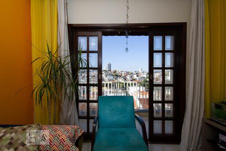 Sala de casa à venda com 4 quartos, 175m² em Vila Pereira Cerca, São Paulo