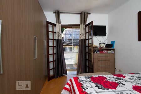 Suíte de casa à venda com 4 quartos, 175m² em Vila Pereira Cerca, São Paulo