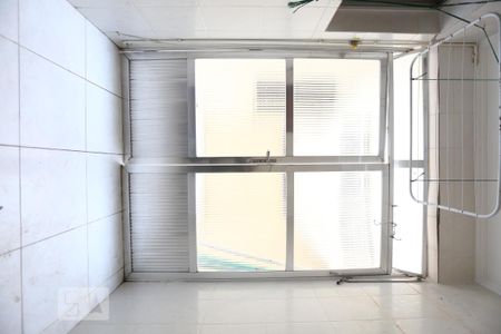 Apartamento à venda com 70m², 2 quartos e 1 vagaÁrea de Serviço