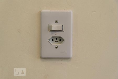Apartamento para alugar com 40m², 1 quarto e sem vagaTomada de Três Pinos