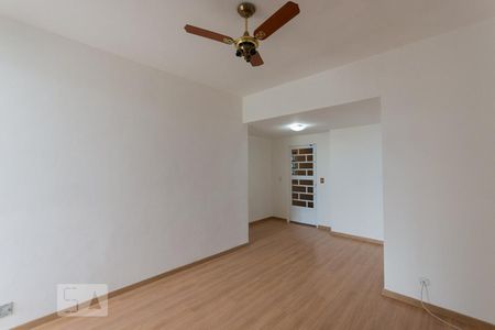 Sala de apartamento para alugar com 2 quartos, 80m² em Vila Isabel, Rio de Janeiro