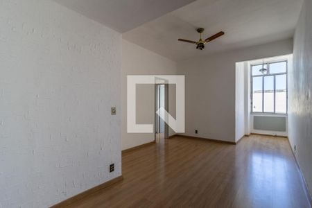 Apartamento à venda com 80m², 2 quartos e 1 vagaSala
