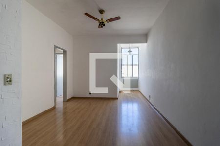 Apartamento à venda com 80m², 2 quartos e 1 vagaSala