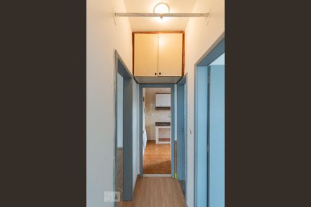 Corredor de apartamento à venda com 2 quartos, 80m² em Vila Isabel, Rio de Janeiro