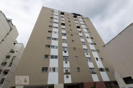 Apartamento à venda com 80m², 2 quartos e 1 vagaFachada