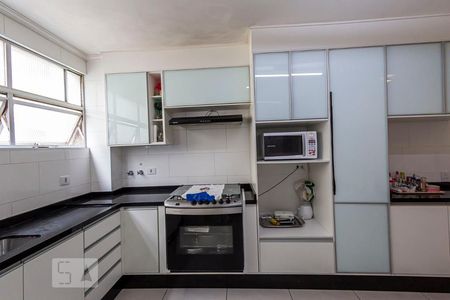 Apartamento à venda com 210m², 3 quartos e 2 vagasCozinha