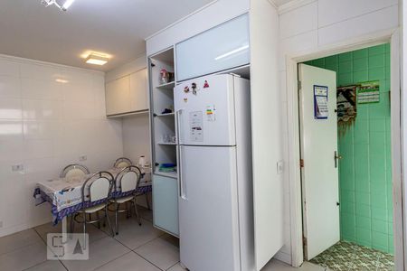 Apartamento à venda com 210m², 3 quartos e 2 vagasCozinha