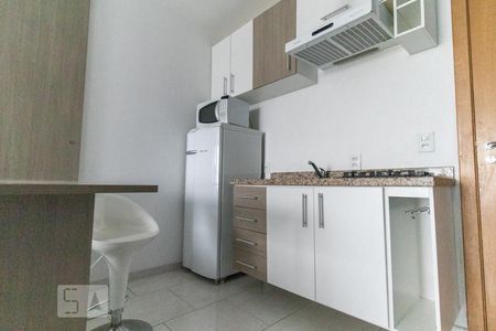 Cozinha de kitnet/studio para alugar com 1 quarto, 32m² em Centro, Curitiba