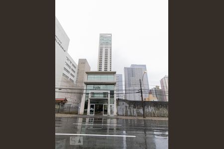 Studio para alugar com 32m², 1 quarto e sem vaga Studio para alugar com 32m², 1 quarto e sem vagaFachada do Prédio