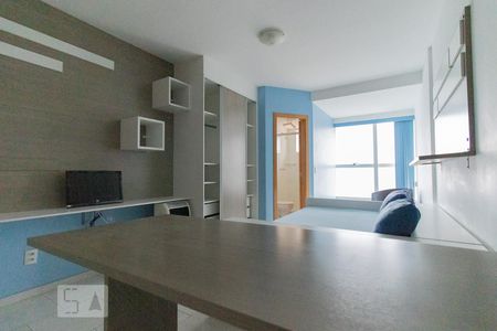 Sala de kitnet/studio para alugar com 1 quarto, 32m² em Centro, Curitiba