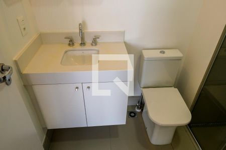 Banheiro de apartamento para alugar com 1 quarto, 30m² em Pinheiros, São Paulo