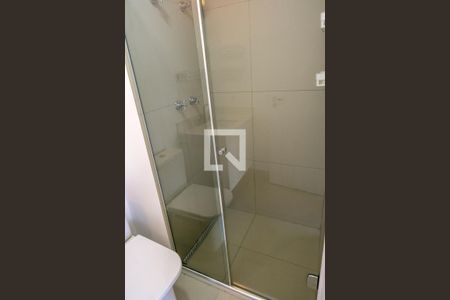 Banheiro de apartamento para alugar com 1 quarto, 30m² em Pinheiros, São Paulo