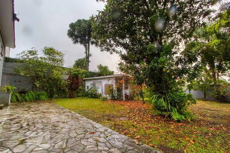 Casa para alugar com 300m², 5 quartos e 4 vagasQuintal