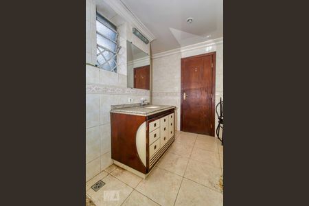 Casa para alugar com 300m², 5 quartos e 4 vagasBanheiro da Suíte