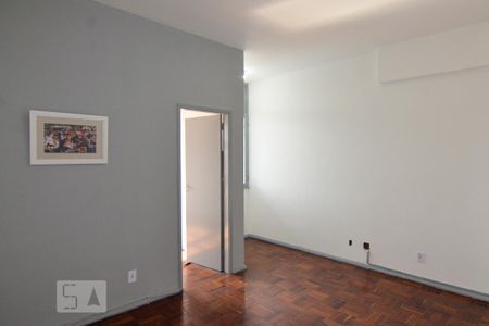 Sala de apartamento para alugar com 1 quarto, 45m² em Centro, Rio de Janeiro