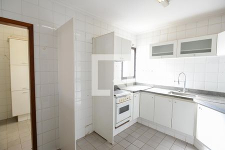 Apartamento para alugar com 107m², 3 quartos e 2 vagas Apartamento para alugar com 107m², 3 quartos e 2 vagasCozinha