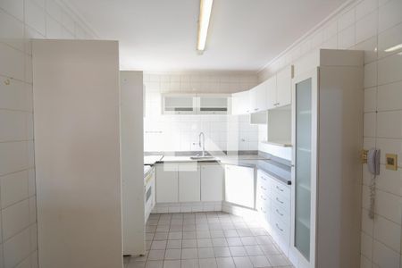 Apartamento para alugar com 107m², 3 quartos e 2 vagas Apartamento para alugar com 107m², 3 quartos e 2 vagasCozinha