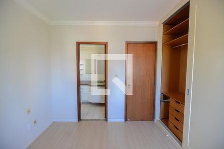 Apartamento para alugar com 107m², 3 quartos e 2 vagas Apartamento para alugar com 107m², 3 quartos e 2 vagasSuíte