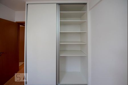 quarto de apartamento para alugar com 2 quartos, 65m² em Coração de Jesus, Belo Horizonte