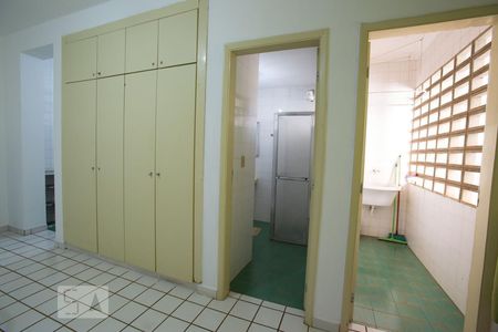 Kitnet - armário de kitnet/studio para alugar com 1 quarto, 44m² em Centro, Ribeirão Preto